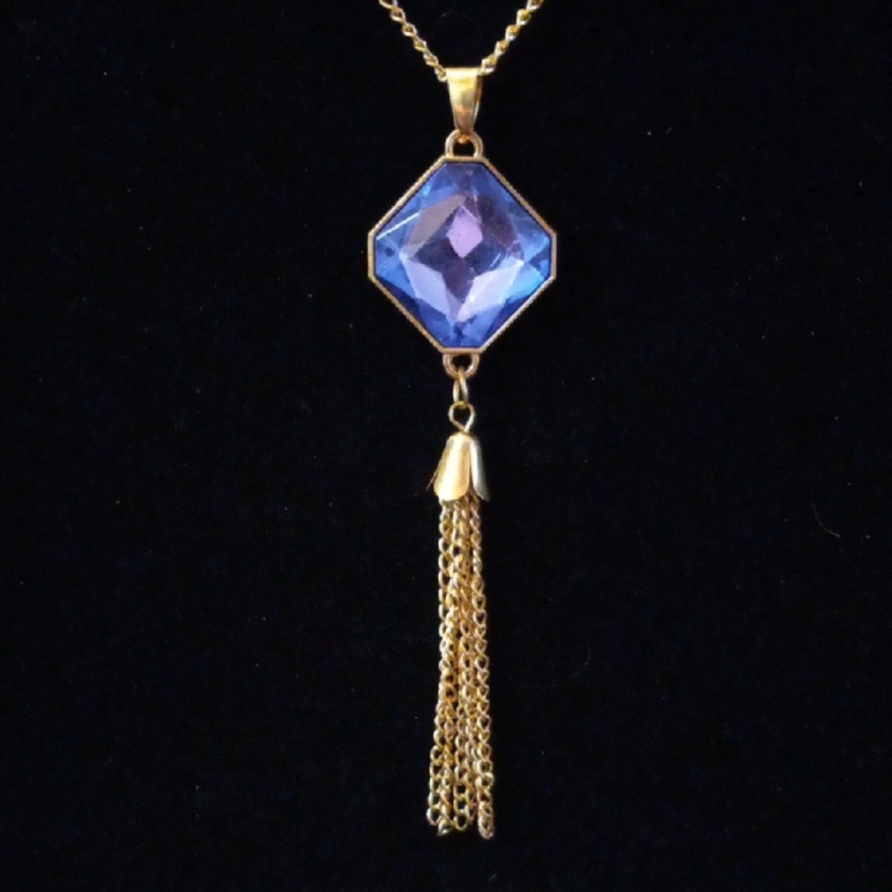 Elegant Gold Necklace with Blue/ Purple Gemstone